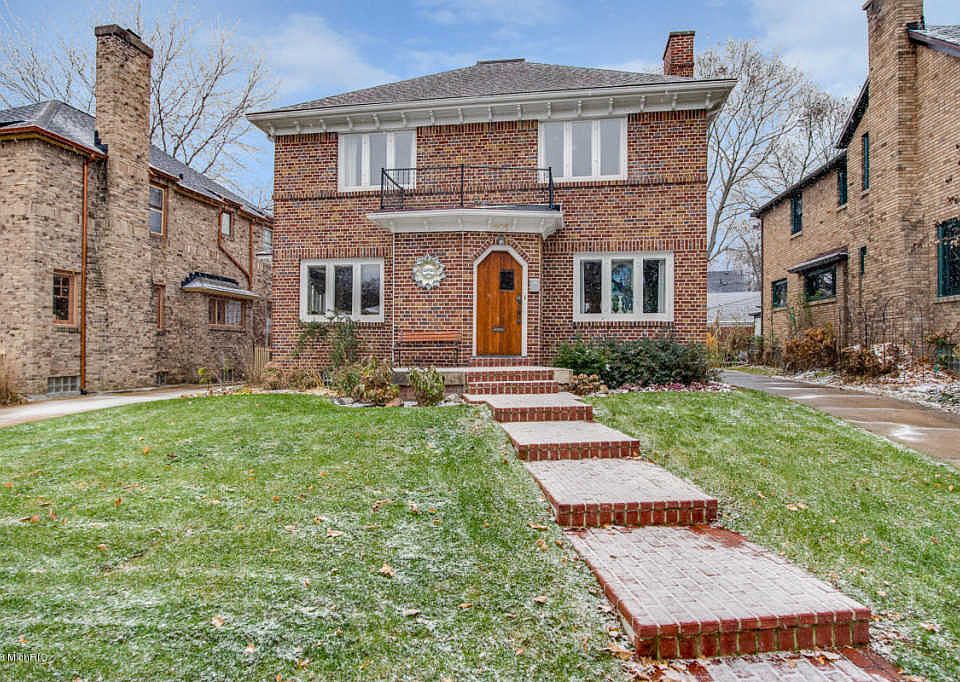 1st image of 905 Chippewa Dr SE