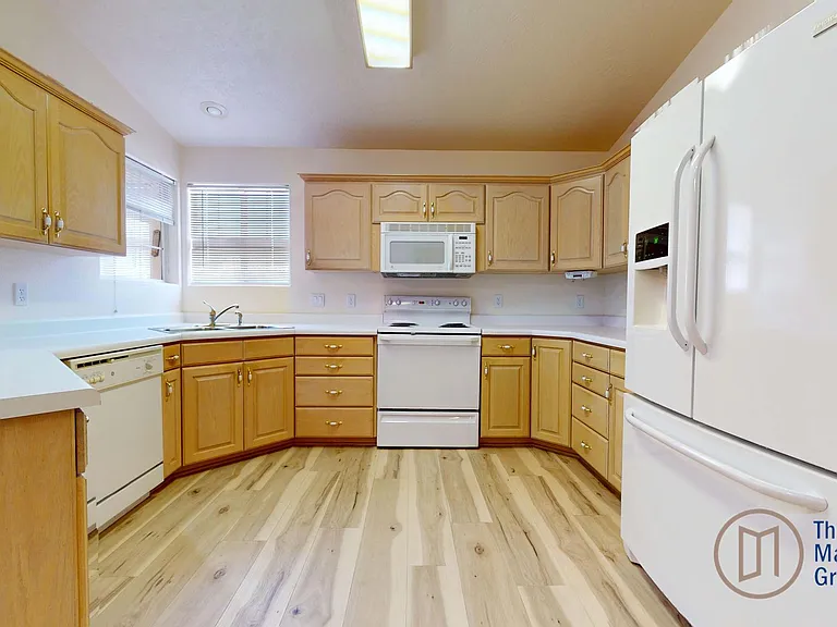 37 E 675 S — Photo 19