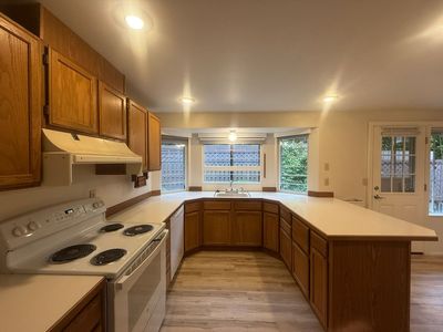 2795 112th Ave SE, Bellevue, WA, 98004