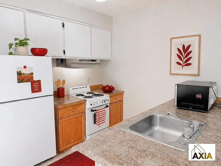 1200 College Ave — Photo 1
