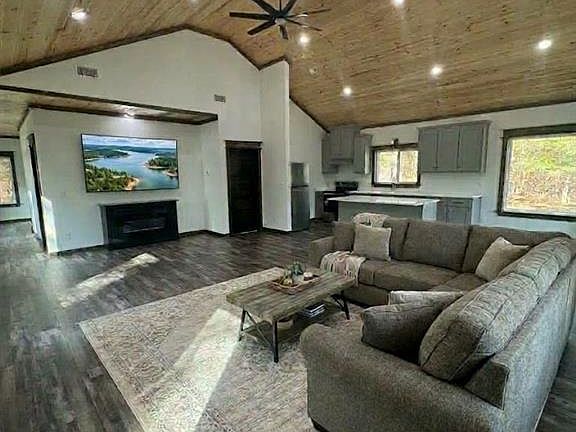 2nd image of 1275 Dawn View Way