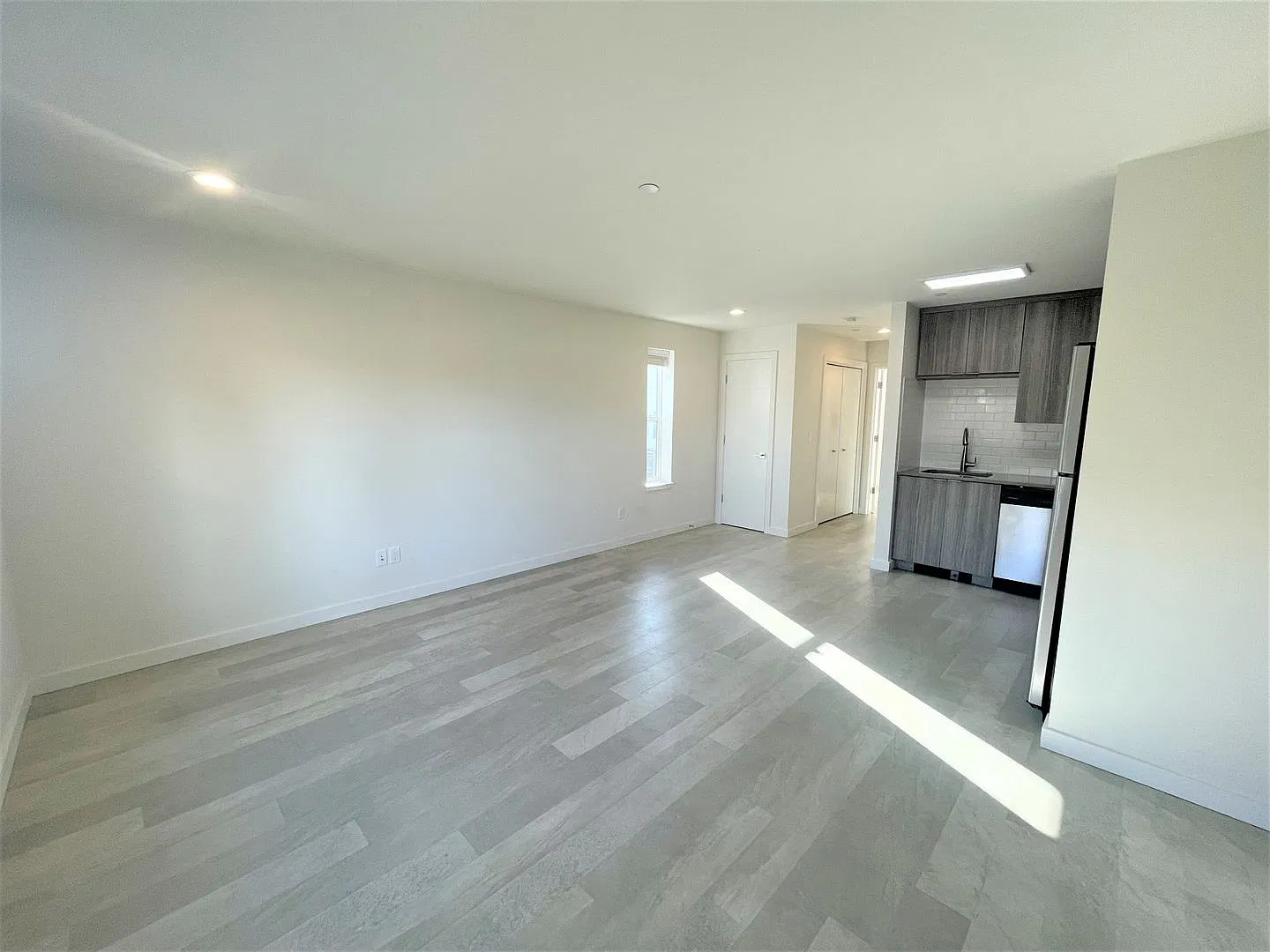 17se2 Valerie2  — Photo 4