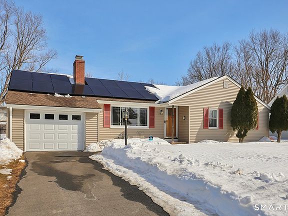 2nd image of 50 Davis Road