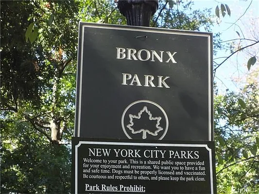 Sold by Gerard Desgranges Realty | media 5