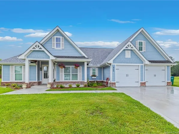 945 N Lake Ct, Moss Bluff, LA 70611
