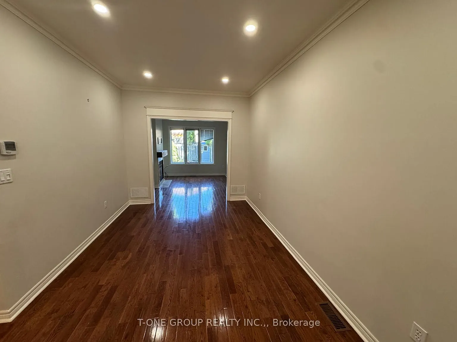 4 bed, $3,300 — Photo 4