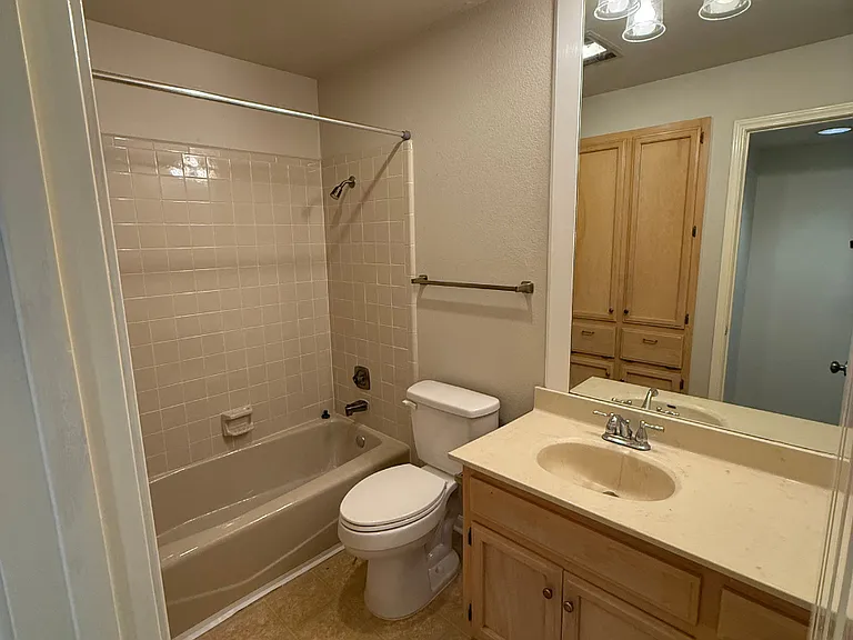 101 Fenimore Ave #2 — Photo 18