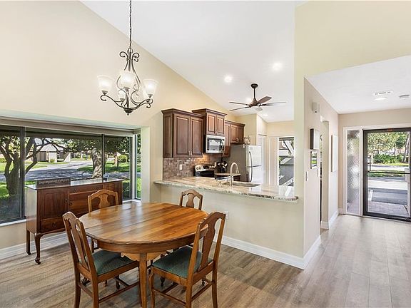 2nd image of 5260 Myrtle Wood #23