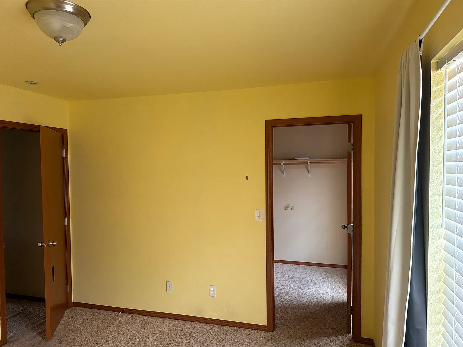 4 bed, 2400 sqft, $800 — Photo 4