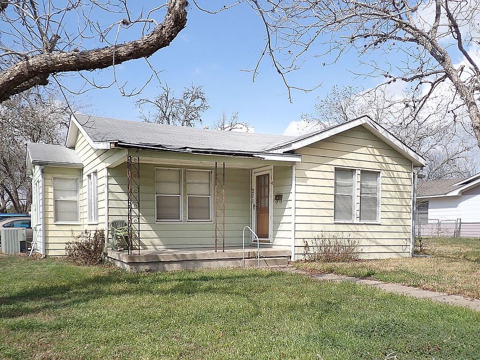 1st image of 211 Nieman St