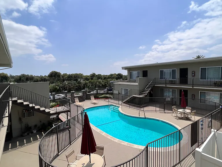 1719 W Malvern Ave #2 — Photo 4