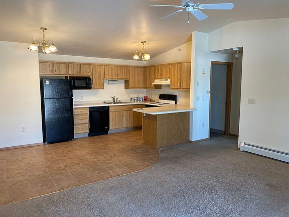 3rd image of 515-525 & 535 W Schindler Pl #525-07
