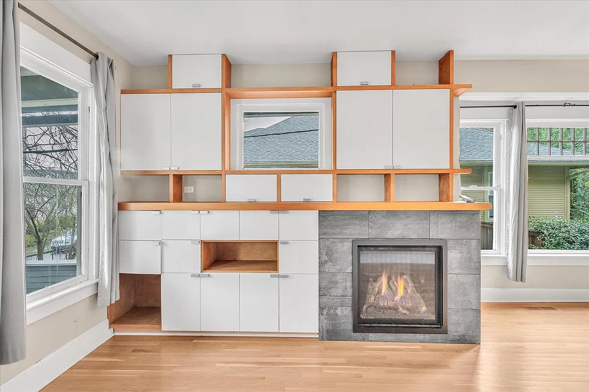 3431 SE Caruthers St - 1 — Photo 3