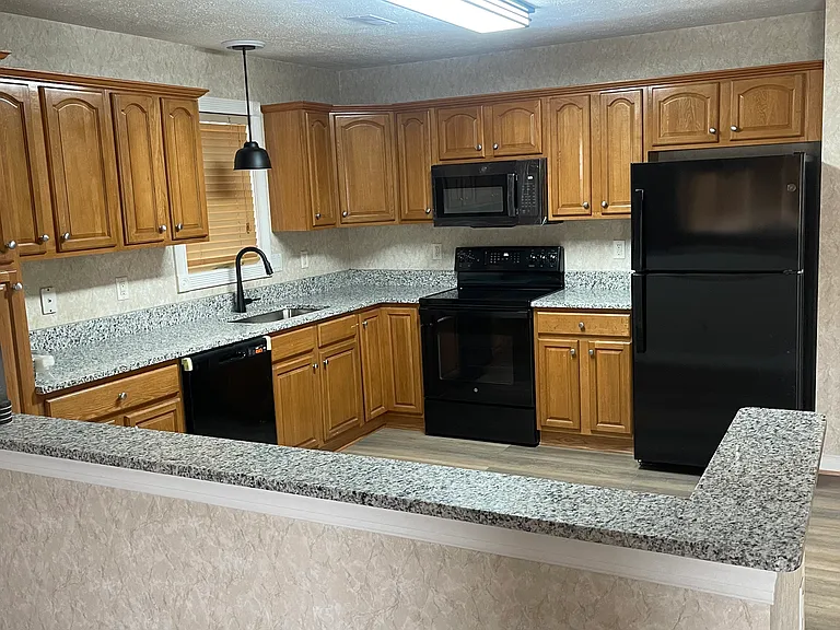 14268 Shelby Cir — Photo 6