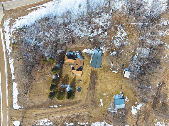 2nd image of 22845 NE Pickerel Lake Rd