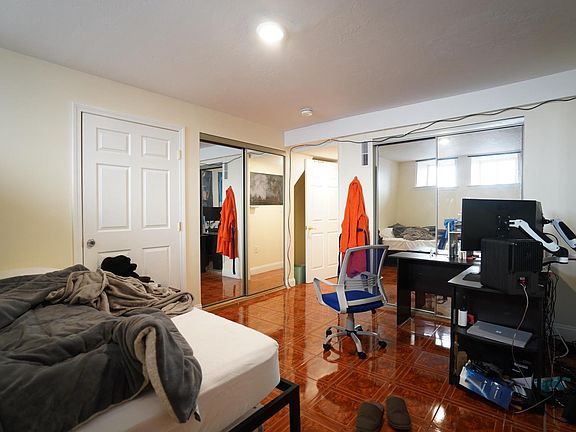 5th image of 94 Pleasant St APT 1M