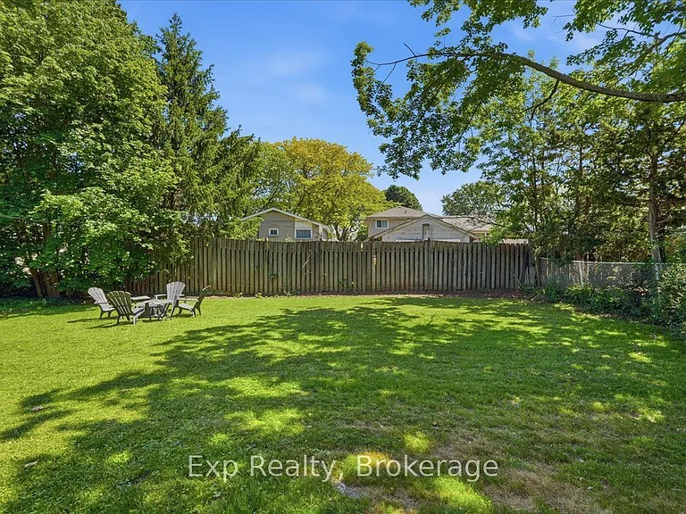 48 Melrose Cres — Photo 33
