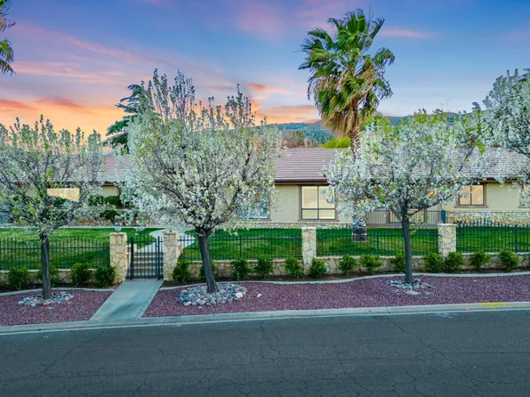 6232 Rickie Ln, Palmdale, CA 93551