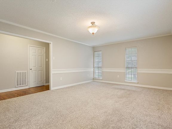 Formal Dining or Living Room