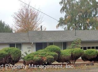 230 S 70th St, Springfield, OR 97478