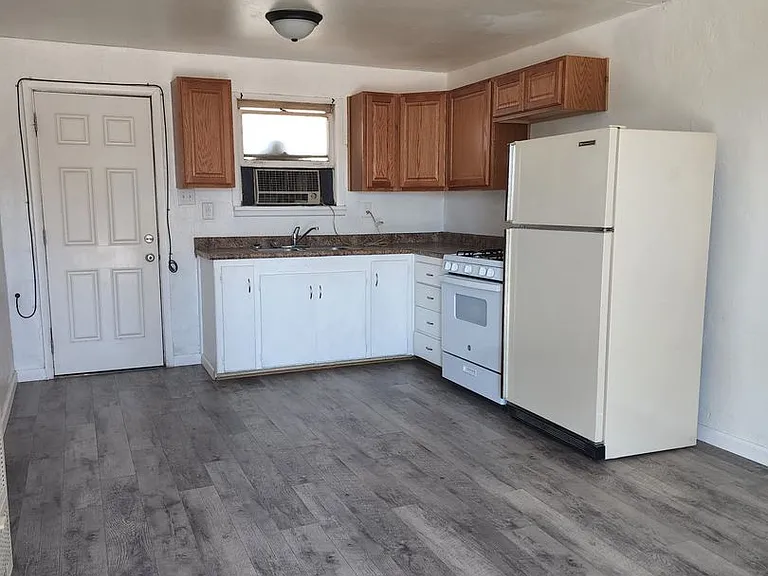 1001 Walnut Dr — Photo 10