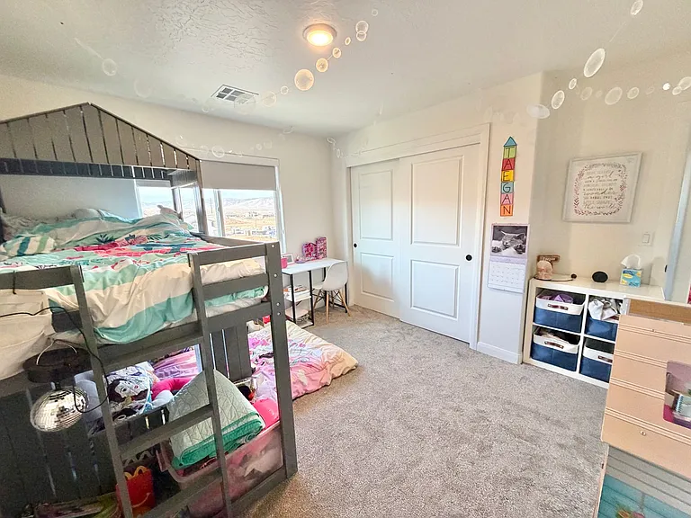 1436 E White Hollow Ln — Photo 24