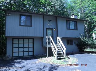 5080 Spruce Ln, Tobyhanna, PA