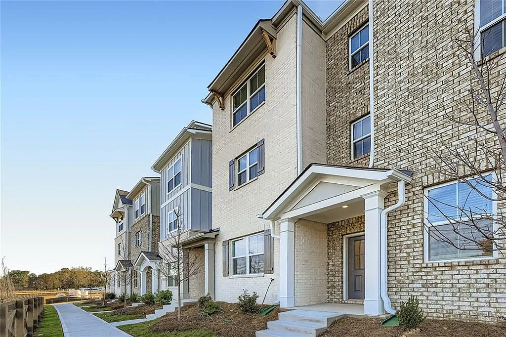 3 bed, 3.5 bath, 1997 sqft, $2,650 — Photo 3