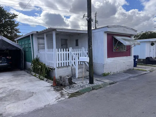 3520 NW 79th St #A616, Miami, FL 33147