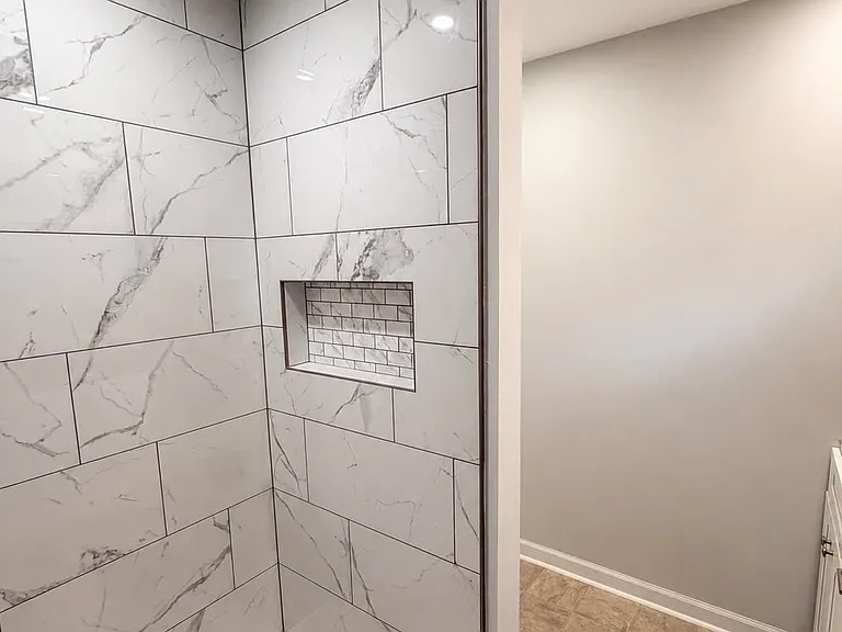 309 Martin Cir — Photo 3