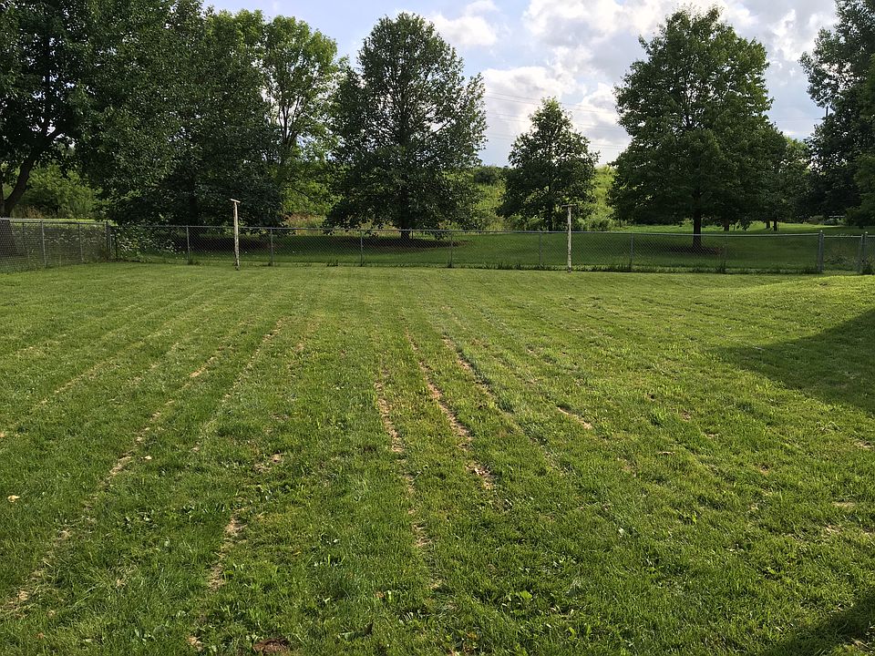2nd image of 2045 Pleasantview Dr