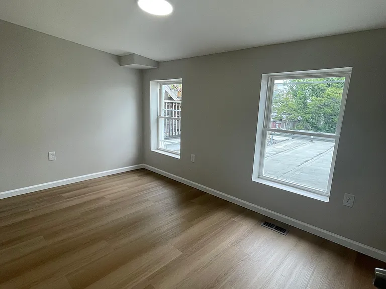 2038 Orleans St — Photo 3