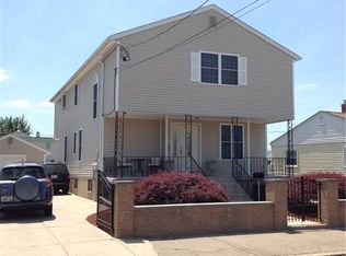 5 Rock Ave, Pawtucket, RI 02861