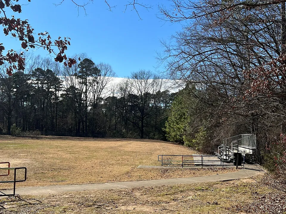 Dukeview Apartments- Adorable and Affordable 1 Bedroom 1 Bathroom