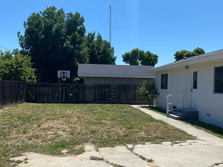 2920 Franklin Rd — Photo 18
