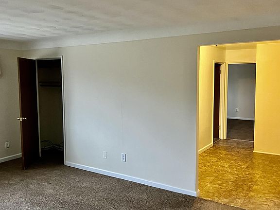 2nd image of 4163 Harrison Ave #10901603