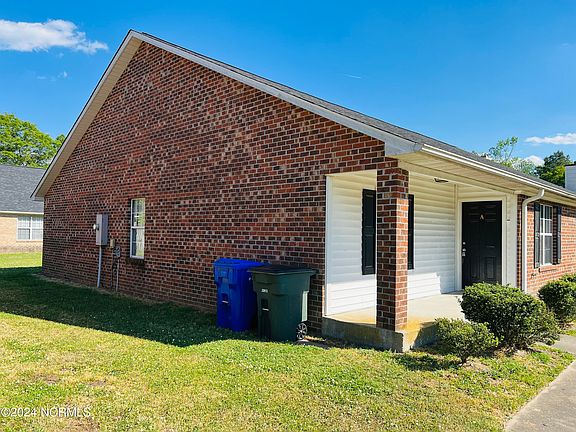 4th image of 3221 Moseley Drive #A&B
