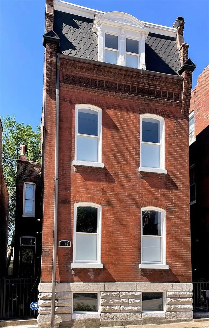 1102 Wyoming St photo 1