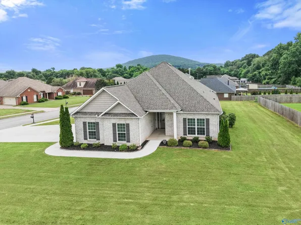 116 Shallowhill Rd, Huntsville, AL 35811