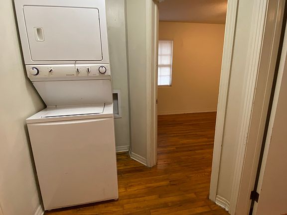 2nd image of 522 E Jennings St #522