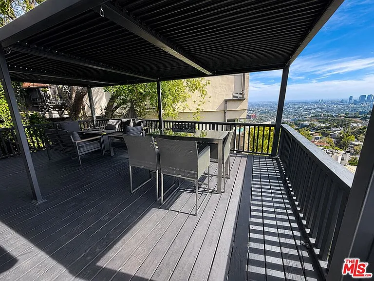 8810 Hollywood Blvd — Photo 6