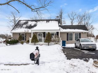 73 E Connecticut Concourse, Jackson, NJ 08527