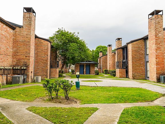 5th image of 13100 Stonefield Dr #2102
