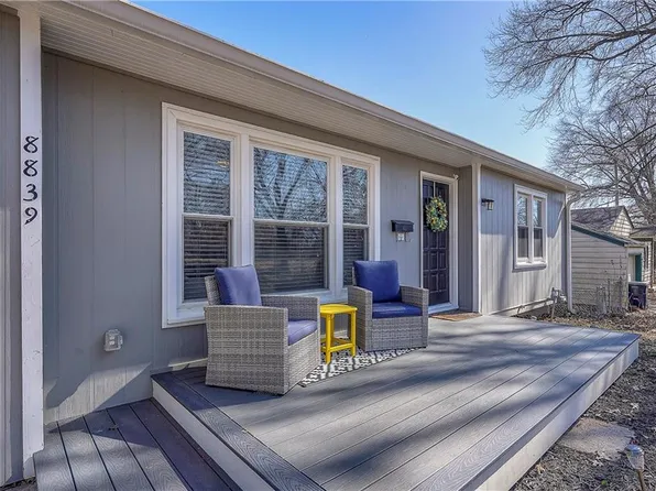8839 Virginia Ln, Kansas City, MO 64114