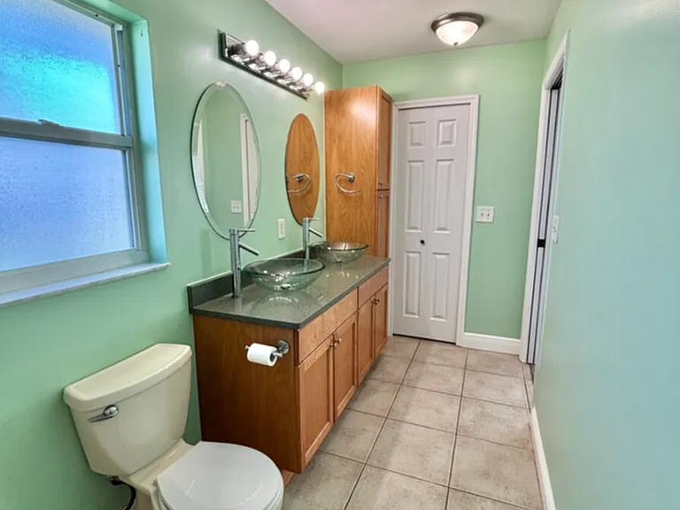 4343 SW Sands Blvd — Photo 20