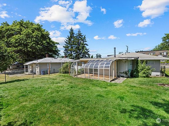 5th image of 10309 NE 68TH Street