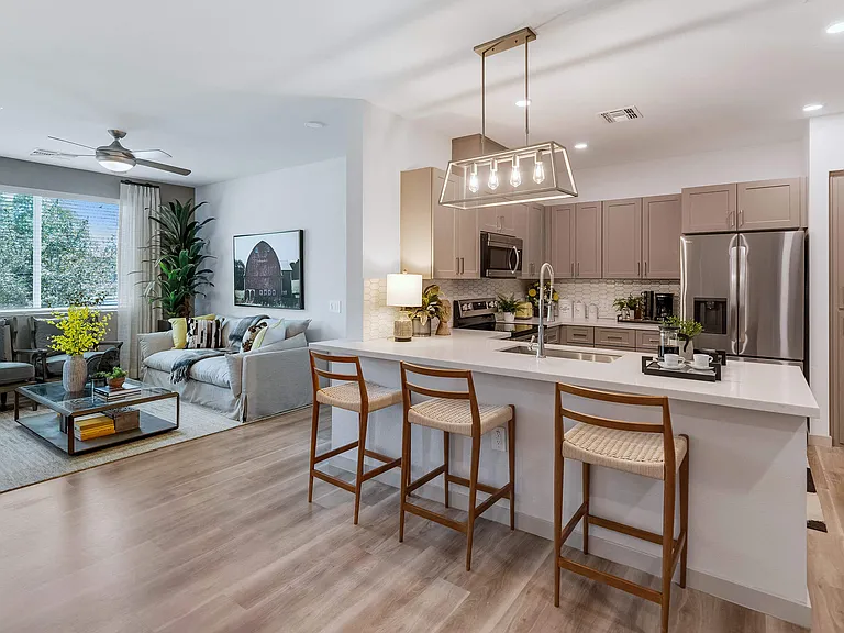 Weylyn Luxury Apartments — Photo 34