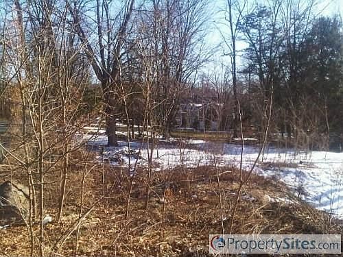 2nd image of 2518 Woodland Ave