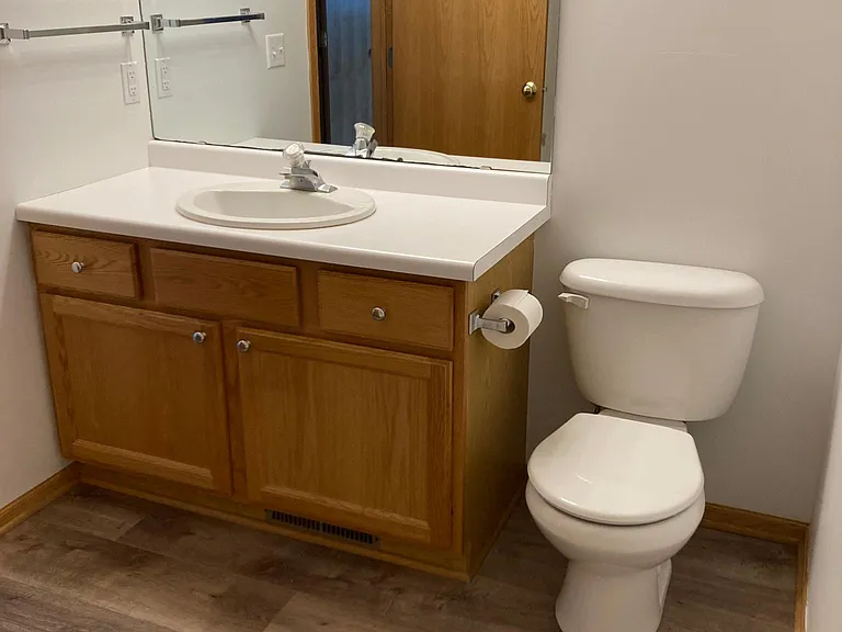 945 Countryside Rd — Photo 8