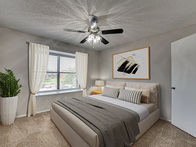 Indian Creek Apartments — Photo 54